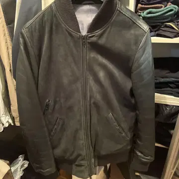 블랙 가죽 자켓 지퍼식