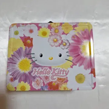 헬로키티 플라워 트렁크 캔