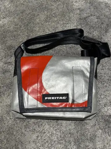FREITAG 숄더백 실버/오렌지