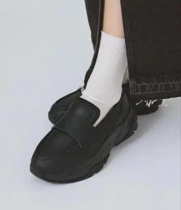 PUMA 블랙 로퍼