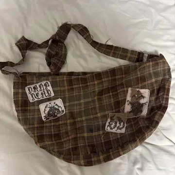 DROP DEAD 백