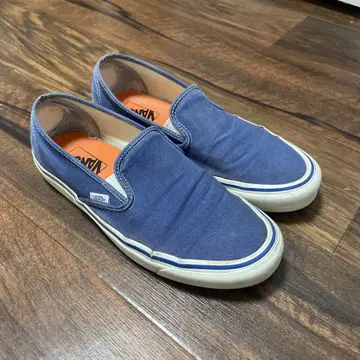 Vans 네이비 슬립온 스니커즈