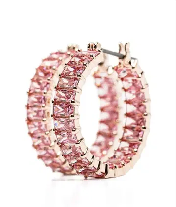 바람핀 전남친이 생일에 준 Swarovski Matrix 후프 귀걸이