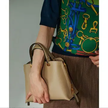 [ 미사용 ] ROPE Y BAG Mini 베이지 핸드백