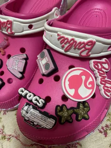 레어 완판 커스텀 *: - Barbie Crocs 핑크 사보 샌들
