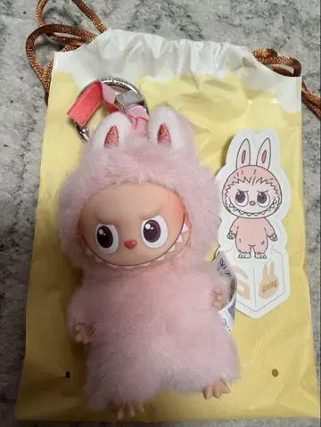 정품 미사용 새상품 Mini labubu G 박스 있음