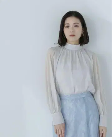 아이보리 시어 블라우스_NATURAL BEAUTY BASIC