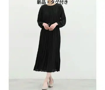허니즈 플리츠 원피스 블랙