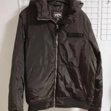 Billabong 블랙 자켓 M 사이즈