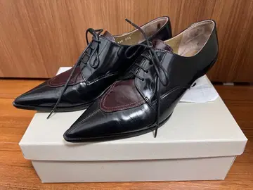 오데뜨 앤 오딜 레이스업 슈즈