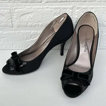새상품급 긴자 카네마츠 스팽글 리본 펌프스 24cm