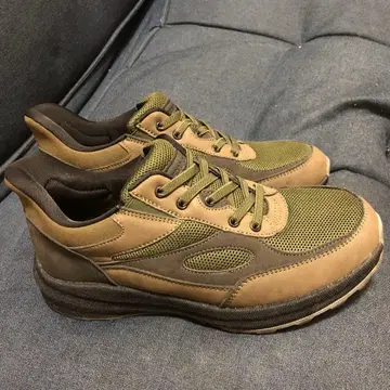 CEDAR CREST 올리브 스니커즈