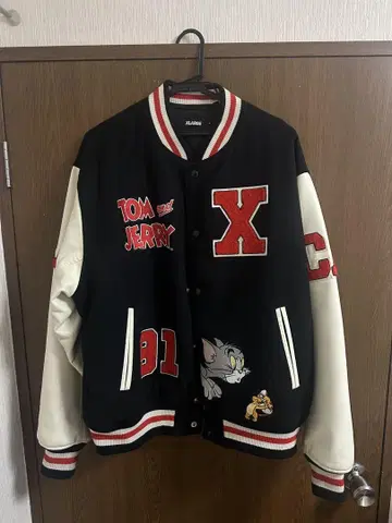 귀한 XLARGE TOM&JERRY 콜라보 바시티 자켓 L 사이즈 남성용