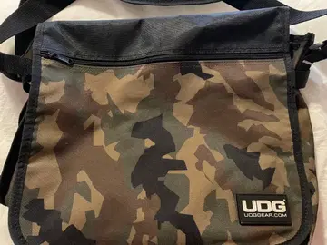 UDG 카모플라쥬 숄더백