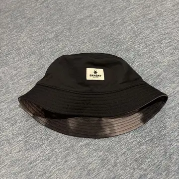 SAYSKY 블랙 리버서블 버킷햇