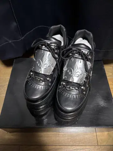 YOSUKE 통굽 스니커즈 24.0cm L 사이즈