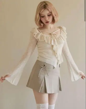 andmary Alison frill tops beige