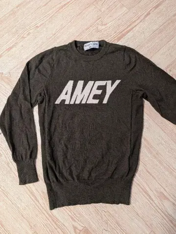 Americana AMEY 로고 긴팔 스웨터