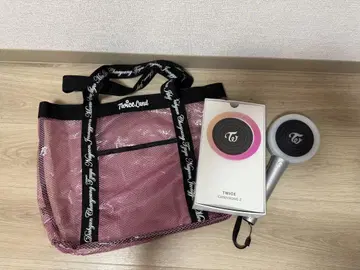 TWICE 라이트 스틱과 백 세트