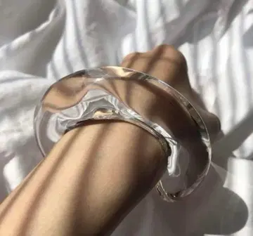 유리카 아쿠츠 클리어 뱅글