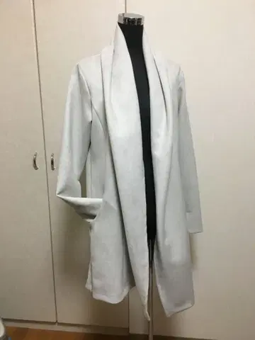 스콧 클럽 새상품 스웨이드 느낌 하프 코트