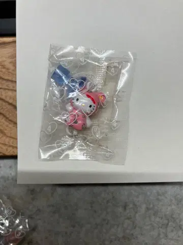 미개봉 레트로 2000년 헬로키티 핑크 스트랩 흡착판