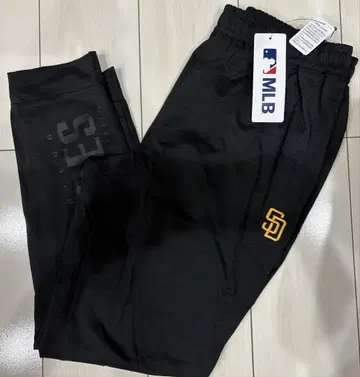새상품 L 사이즈 MLB 파드레스 롱 팬츠 조거 블랙