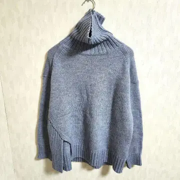 [ 최근 모델 ] 쉽스 터틀넥 사이드 슬릿 알파카 워셔블 L