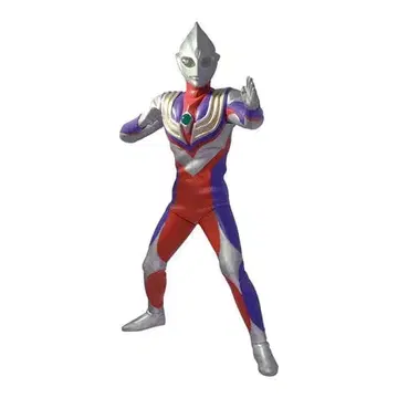 얼티밋 루미너스 울트라맨 01RE 울트라맨 티가