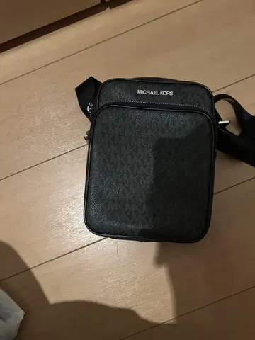 MICHAEL KORS 블랙 숄더백