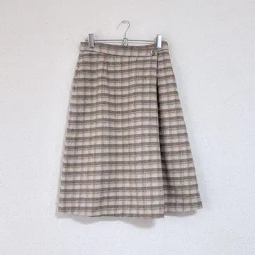 [ 새상품급 ] Rewde 체크 무늬 A라인 스커트 베이지 계열 40 L