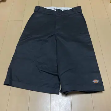 Dickies 루즈핏 블랙 숏팬츠 28