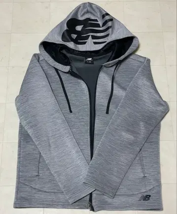 New Balance 그레이 후드티 후드 부착