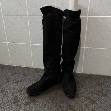 JOE SANCHEZ 조 산체스 스웨이드 롱 부츠 블랙