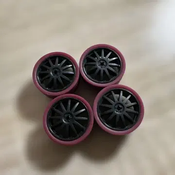 미니 사륜구동 페라 타이어e