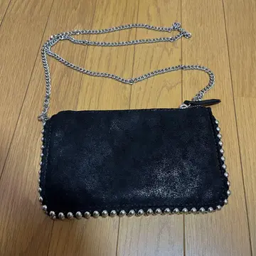 ZARA 스터드 부착 숄더백
