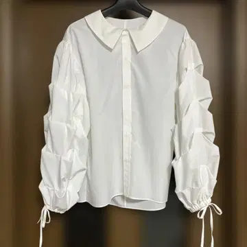 로지몬스터 블라우스