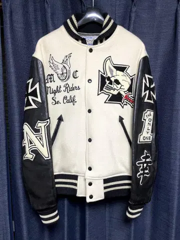 WHITESVILLE 화이츠빌 바시티 자켓 사이즈 40 WV11375