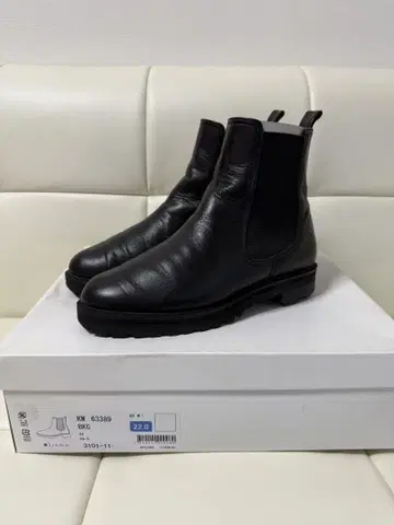 [ DIANA ] 블랙 가죽 사이드 고어 부츠 22.0cm
