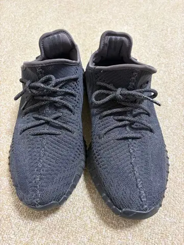 Yeezy Boost 350 V2 다크 그레이 정품