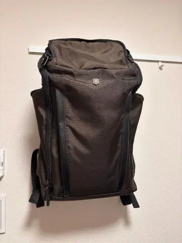 빅토리녹스 출퇴근 백팩 탈부착식 오거나이저 풍부한 포켓