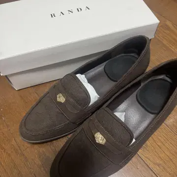 새상품급 RANDA 란다 로퍼 코인 브라운 L