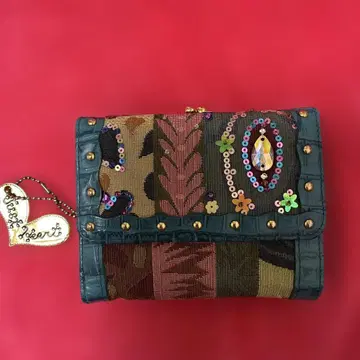 새상품급 Think Bee! 싱크비 3단 폴더형 지갑 패치워크 비즈 자수