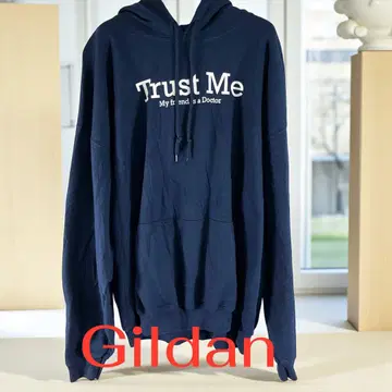Gildan Trust Me 후드티 네이비