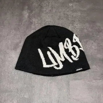 Umbro 로고 니트 모자 블랙/화이트