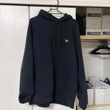New Era 블랙 후드티 후드 부착