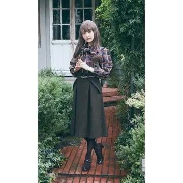 canone 쿠그로프를 쏟지 마세요 스커트