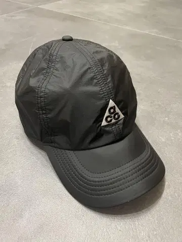 컨디션 최상 NIKE ACG 캡 L/XL DF CLUB AB P CAP