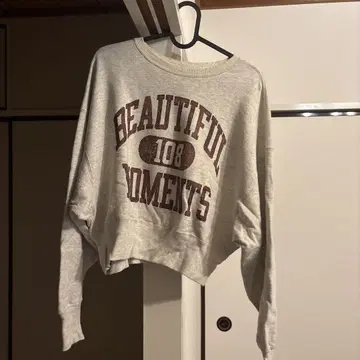 데님 크롭 맨투맨