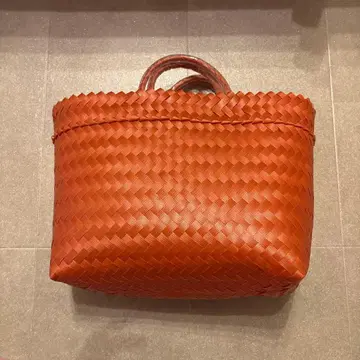 메케아리사 카고백